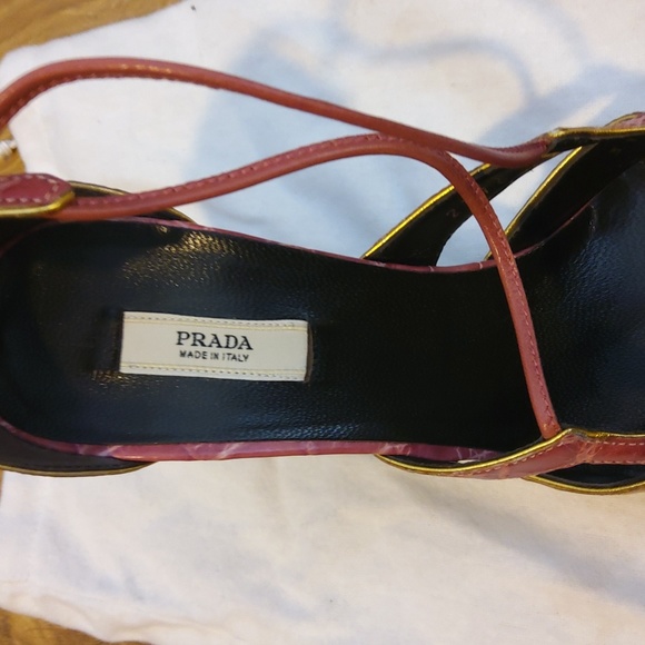 PRADA Crocodile Closed Toe Carmel & Mauve Heels - Picture 7 of 10